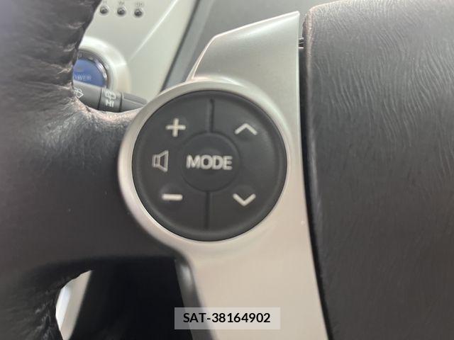 Toyota PRIUS ALPHA 2012-02 8101364-17