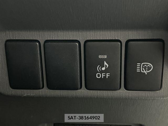 Toyota PRIUS ALPHA 2012-02 8101364-23