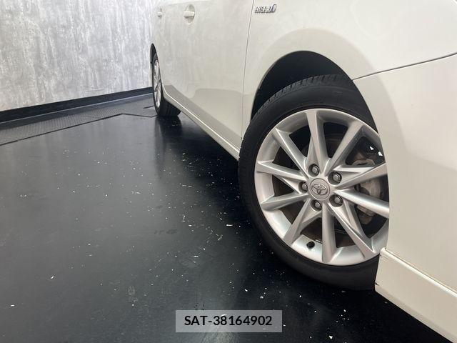 Toyota PRIUS ALPHA 2012-02 8101364-26