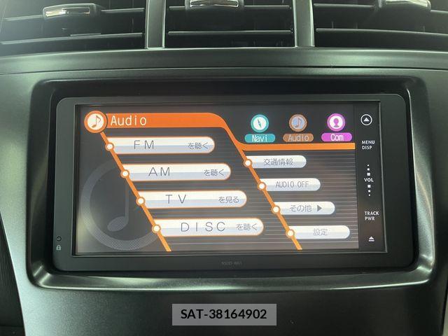 Toyota PRIUS ALPHA 2012-02 8101364-5