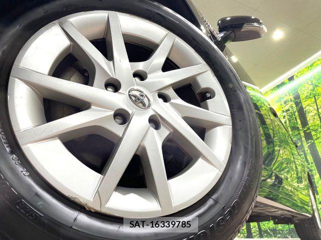 Toyota PRIUS ALPHA 2012-07 8101373-12
