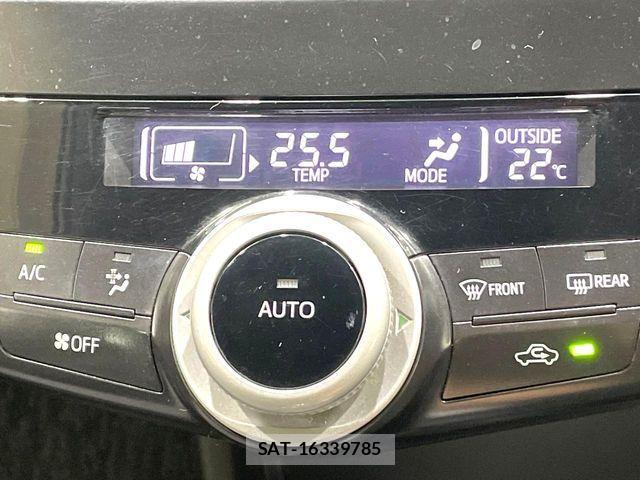 Toyota PRIUS ALPHA 2012-07 8101373-4