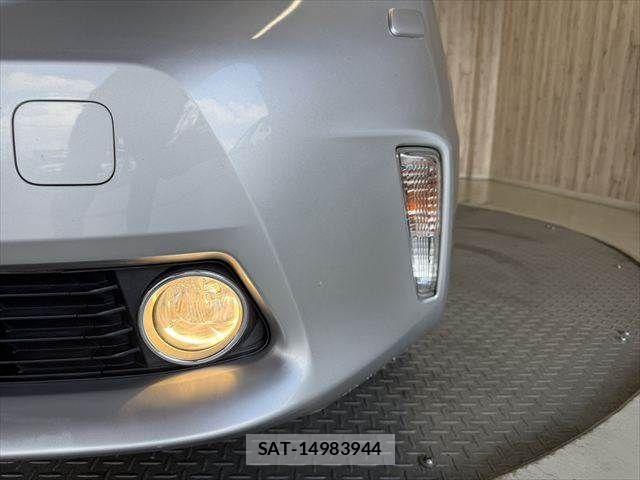 Toyota PRIUS ALPHA 2011-06 8101374-13