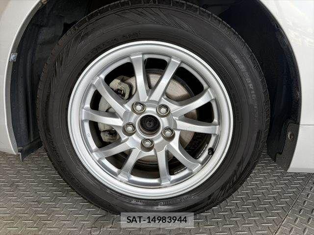Toyota PRIUS ALPHA 2011-06 8101374-14