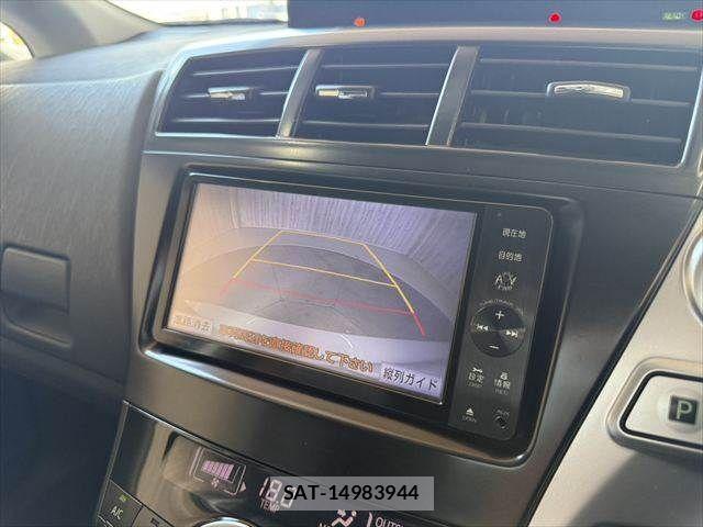 Toyota PRIUS ALPHA 2011-06 8101374-5
