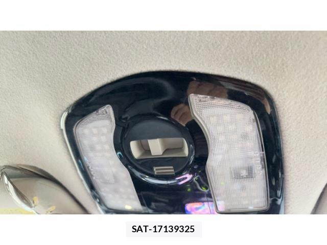 Toyota PRIUS ALPHA 2013-07 8101388-24