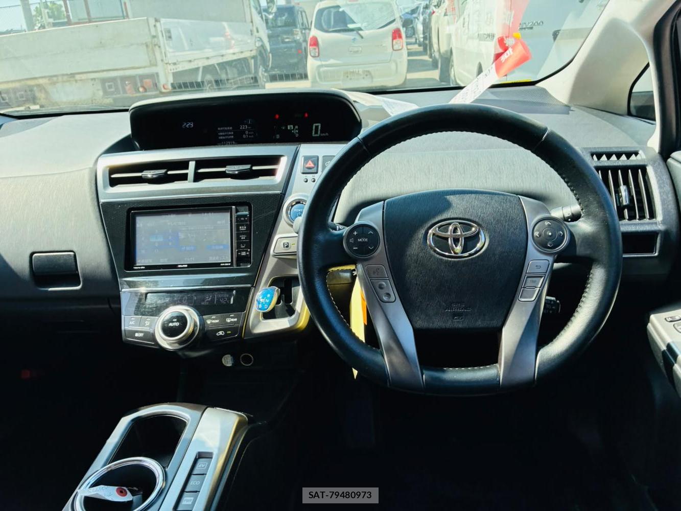 Toyota PRIUS ALPHA 2016-08 7970708-13