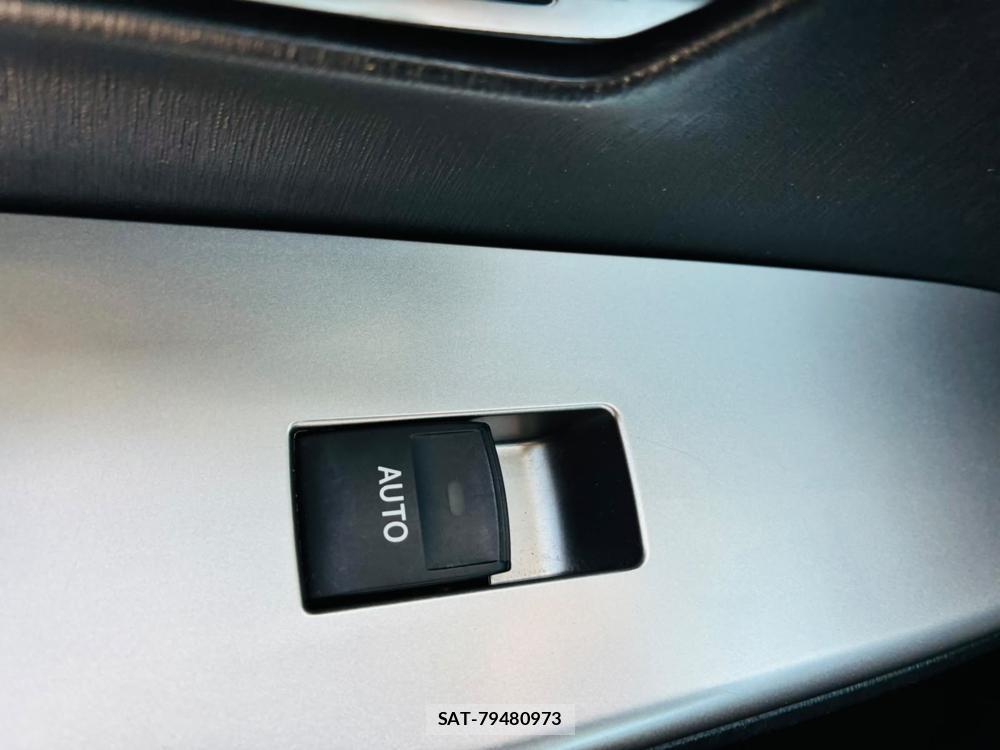 Toyota PRIUS ALPHA 2016-08 7970708-21
