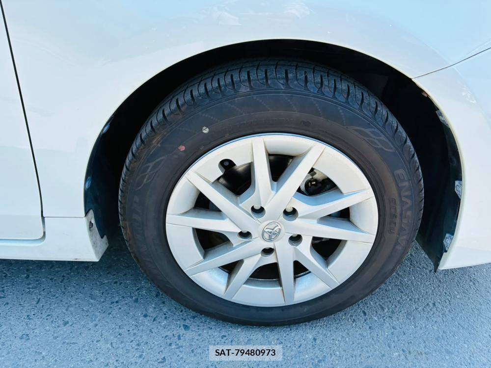 Toyota PRIUS ALPHA 2016-08 7970708-26