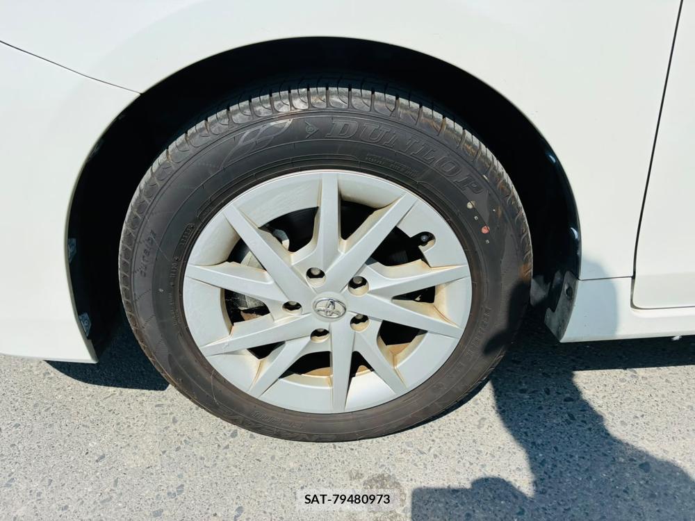 Toyota PRIUS ALPHA 2016-08 7970708-27