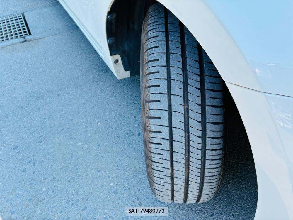 Toyota PRIUS ALPHA 2016-08 7970708-30