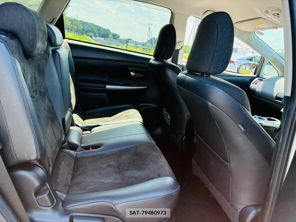 Toyota PRIUS ALPHA 2016-08 7970708-8