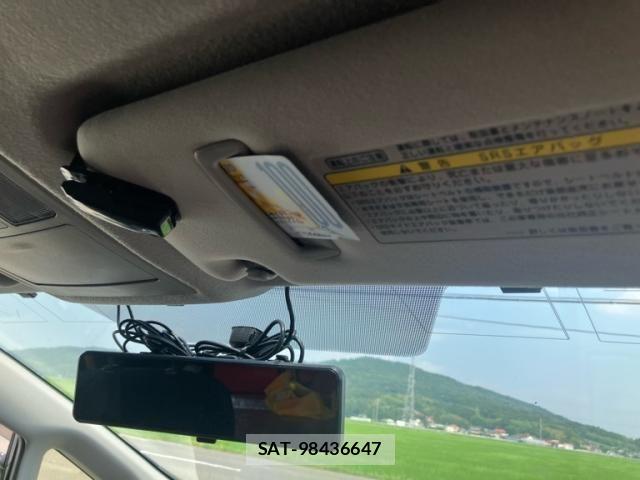 Toyota PRIUS ALPHA 2014-03 8131989-13