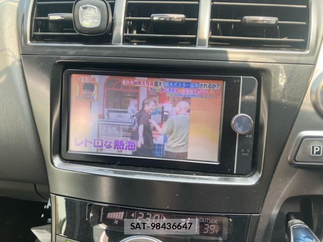 Toyota PRIUS ALPHA 2014-03 8131989-22