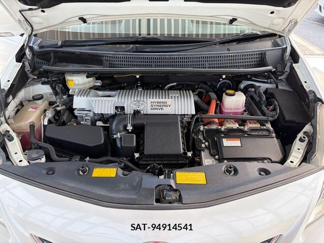 Toyota PRIUS ALPHA 2014-02 8131977-9
