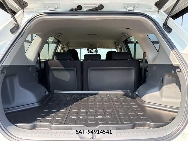 Toyota PRIUS ALPHA 2014-02 8131977-16