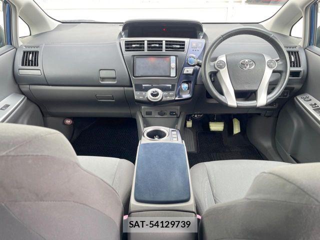Toyota PRIUS ALPHA 2011-10 8131978-1
