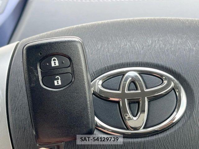 Toyota PRIUS ALPHA 2011-10 8131978-6