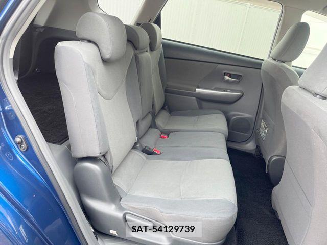 Toyota PRIUS ALPHA 2011-10 8131978-8