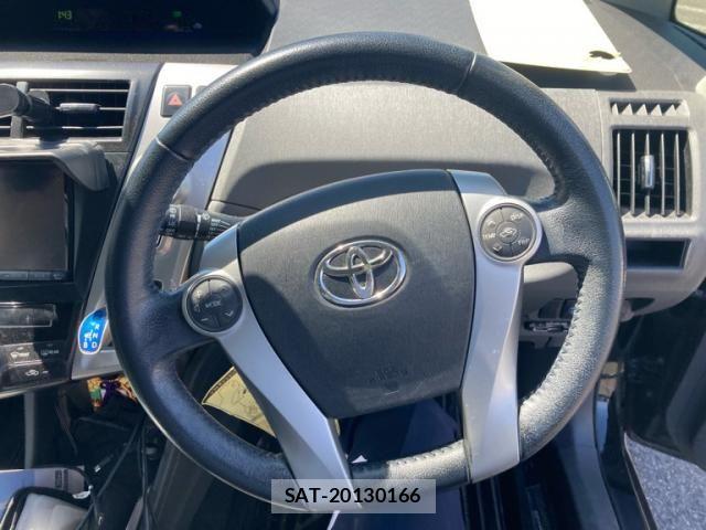 Toyota PRIUS ALPHA 2012-01 8131981-14