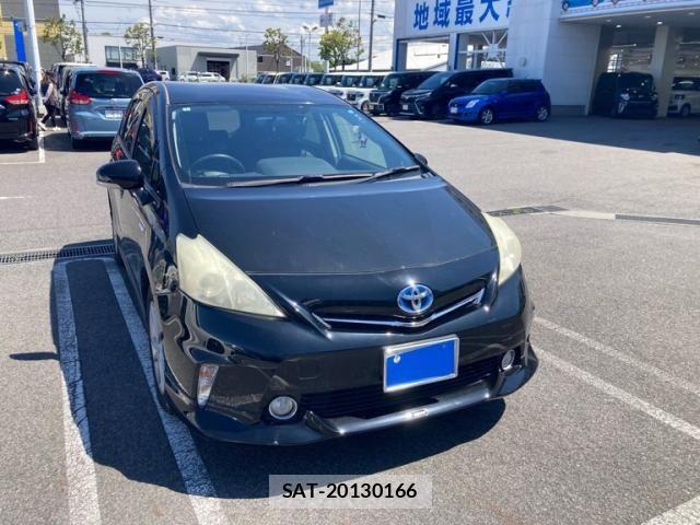 Toyota PRIUS ALPHA 2012-01 8131981-1