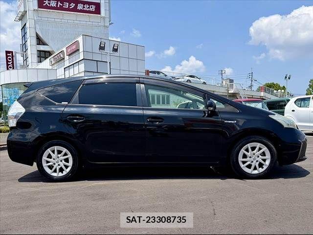 Toyota PRIUS ALPHA 2014-03 8131979-10