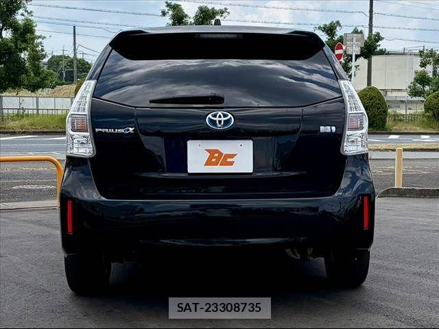 Toyota PRIUS ALPHA 2014-03 8131979-13