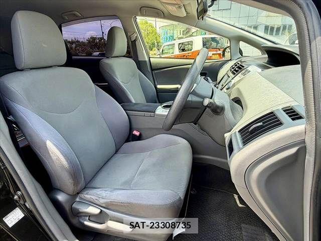 Toyota PRIUS ALPHA 2014-03 8131979-15