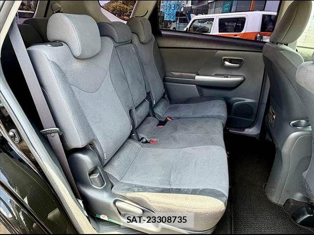 Toyota PRIUS ALPHA 2014-03 8131979-17