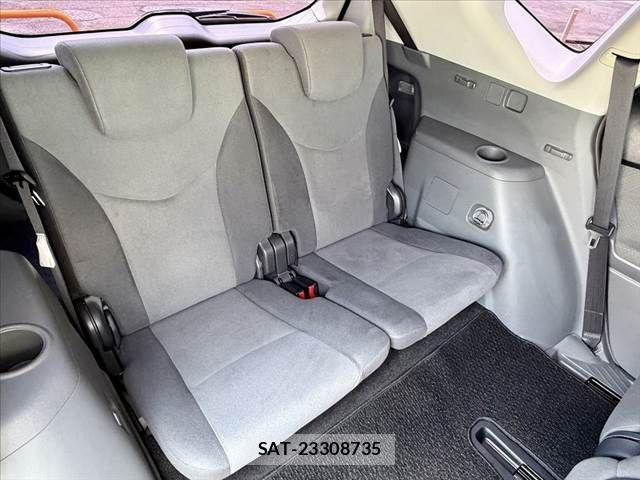 Toyota PRIUS ALPHA 2014-03 8131979-19