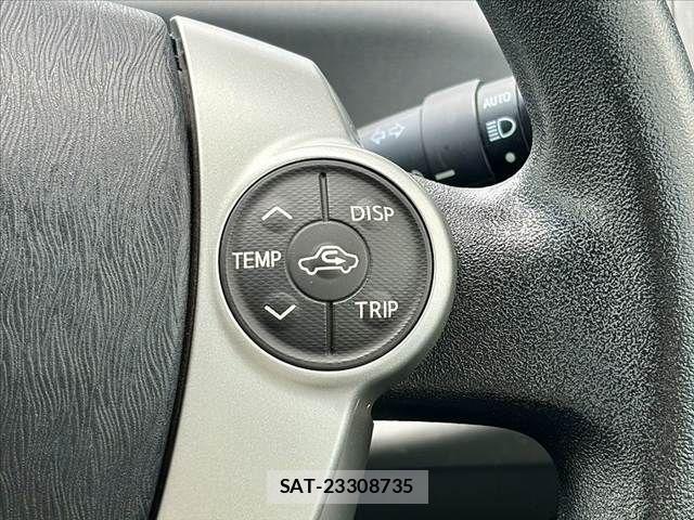 Toyota PRIUS ALPHA 2014-03 8131979-25