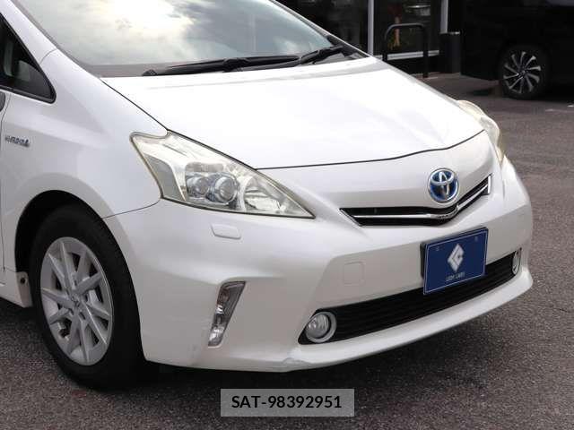 Toyota PRIUS ALPHA 2013-01 8131980-7