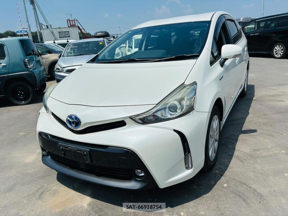 Toyota PRIUS ALPHA 2015-11 8111252-0