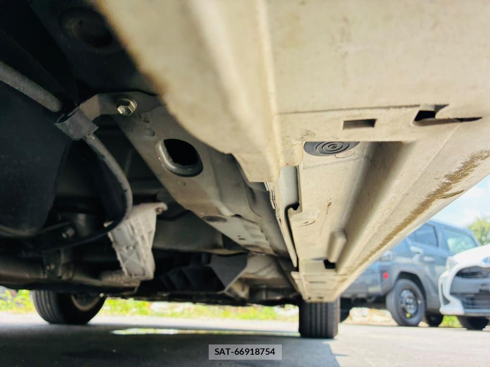 Toyota PRIUS ALPHA 2015-11 8111252-36