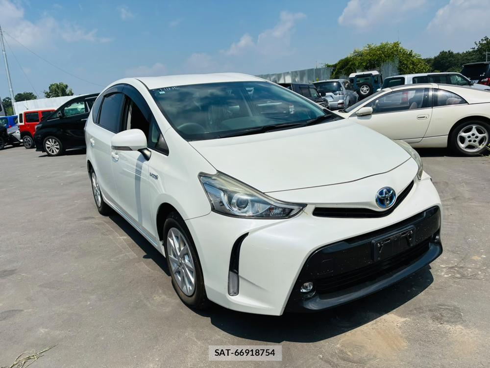 Toyota PRIUS ALPHA 2015-11 8111252-6