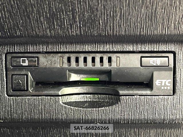 Toyota PRIUS ALPHA 2016-09 8146475-6