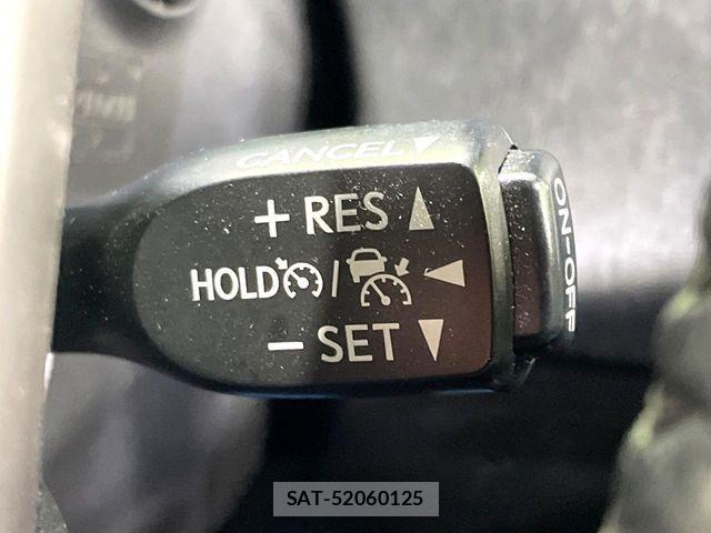 Toyota PRIUS ALPHA 2017-12 8146473-4
