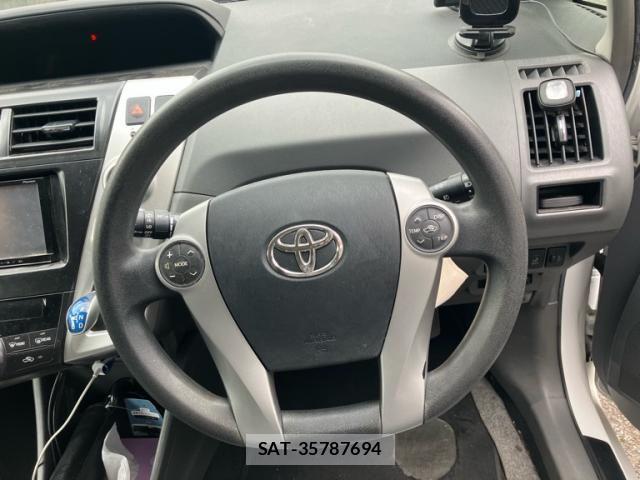 Toyota PRIUS ALPHA 2011-11 8159055-11
