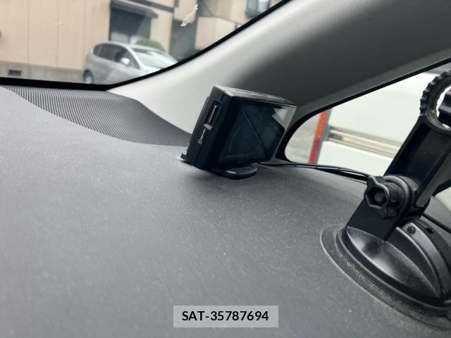 Toyota PRIUS ALPHA 2011-11 8159055-20