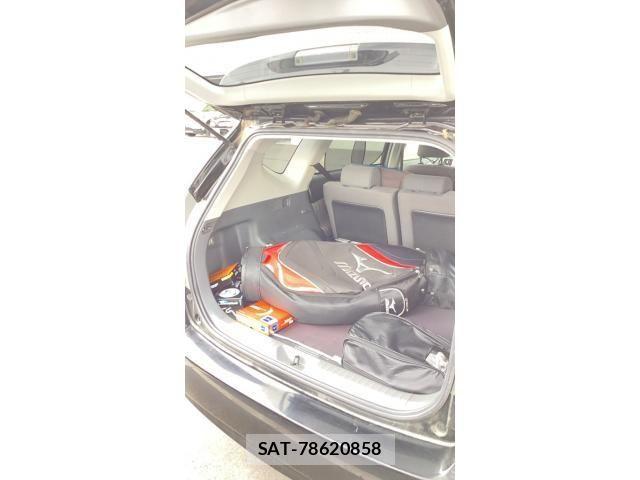 Toyota PRIUS ALPHA 2012-03 8159057-10