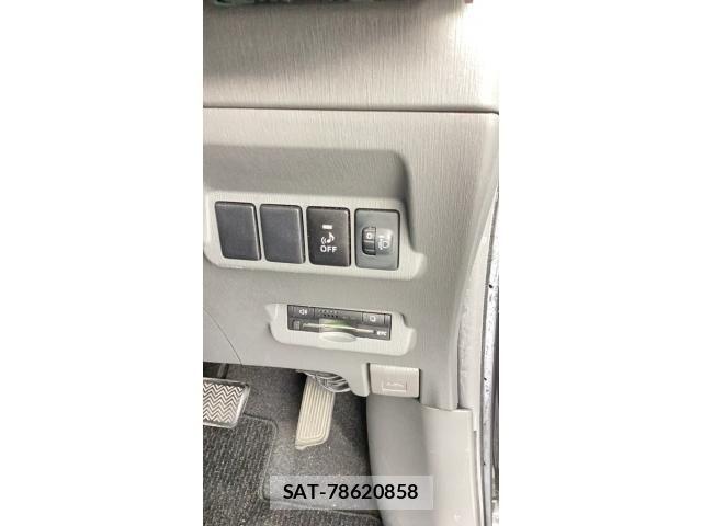 Toyota PRIUS ALPHA 2012-03 8159057-15