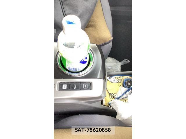 Toyota PRIUS ALPHA 2012-03 8159057-17