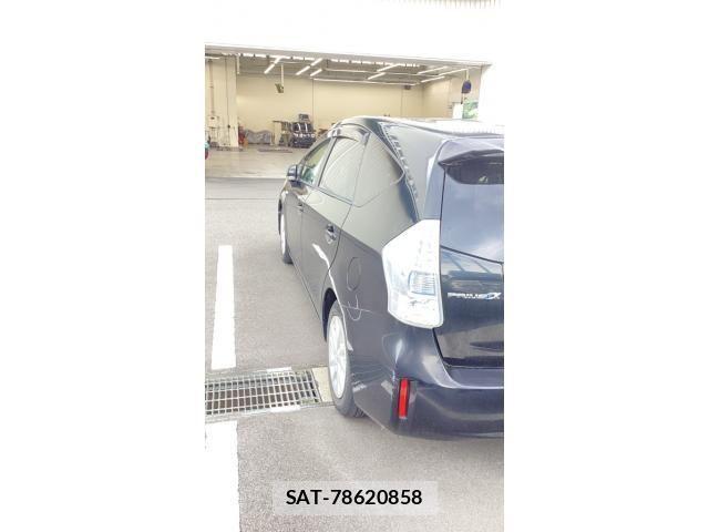 Toyota PRIUS ALPHA 2012-03 8159057-2