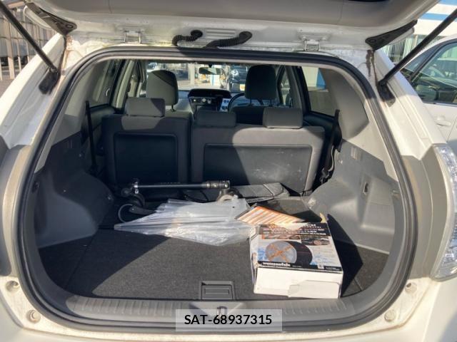 Toyota PRIUS ALPHA 2012-02 8159056-10