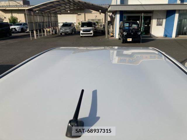 Toyota PRIUS ALPHA 2012-02 8159056-4