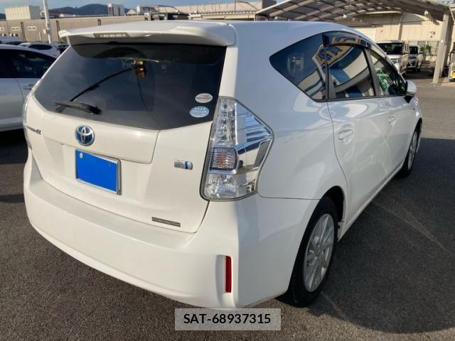 Toyota PRIUS ALPHA 2012-02 8159056-5