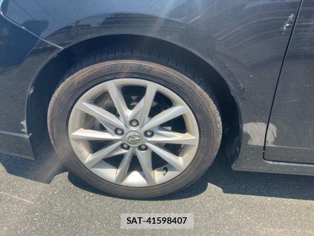 Toyota PRIUS ALPHA 2012-03 8209694-10