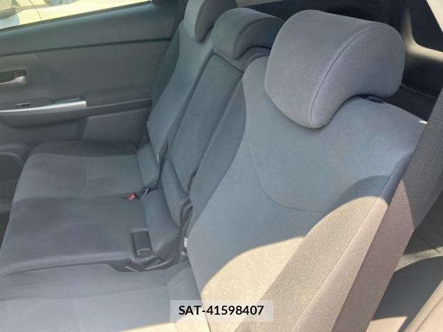 Toyota PRIUS ALPHA 2012-03 8209694-13