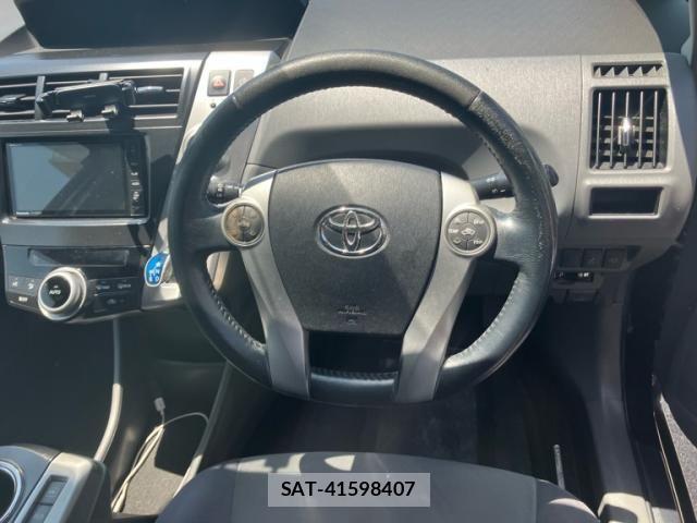 Toyota PRIUS ALPHA 2012-03 8209694-16