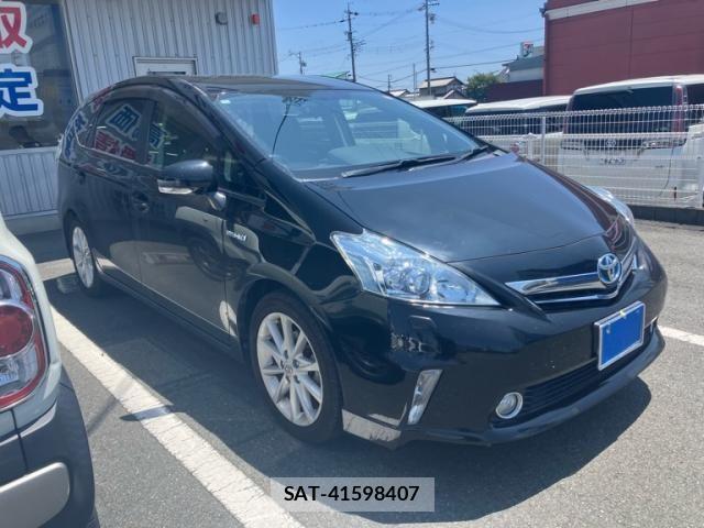Toyota PRIUS ALPHA 2012-03 8209694-1
